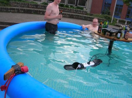 corrente elettrica piscina